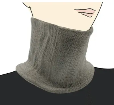 Practical neck warmer in 95% silk, 4% cotton, 1% polyurethane. Grey