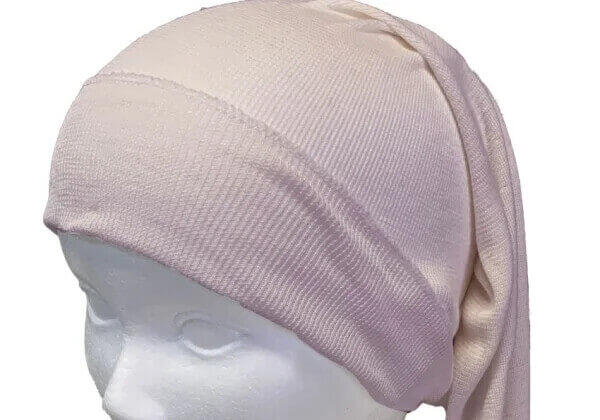 100% mulberry silkebonnet, farve Pink. Blødt elastisk silke, længde 16x65cm, Hovedstørrelse: 45〜75cm