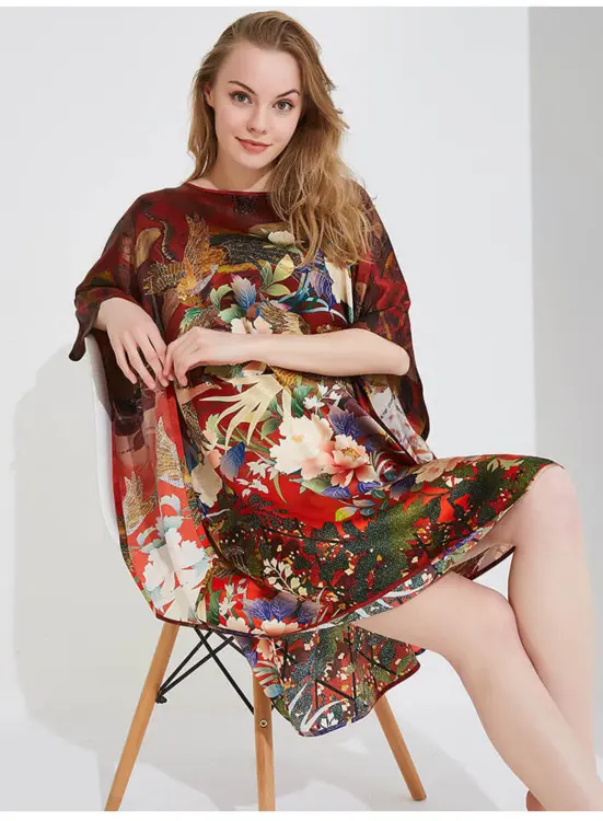 Silke Batwing Natkjole 100% silke 19momme, phoenix Bourgogne med masser af flotte blomster