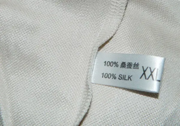 Silke t-shirt V Hals 100% silke Elfenben
