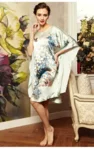 Silke Batwing Natkjole 100% silke 19momme, Sommerfugle og blomster flot lysblå pastelfarve
